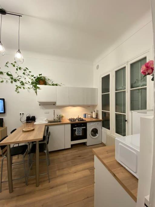 Appartement Proche Plages - Parking Gratuit مينتون المظهر الخارجي الصورة